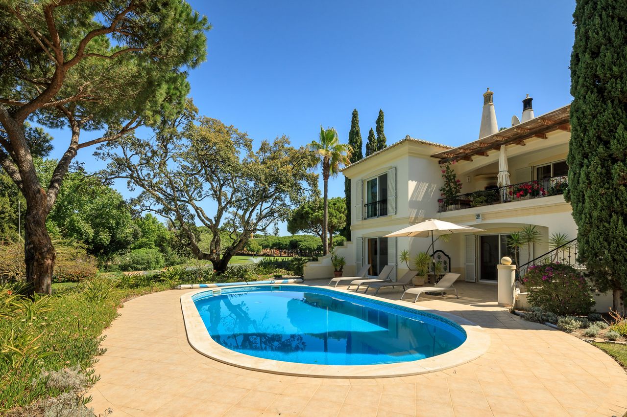Three Bedroom Villa with pool