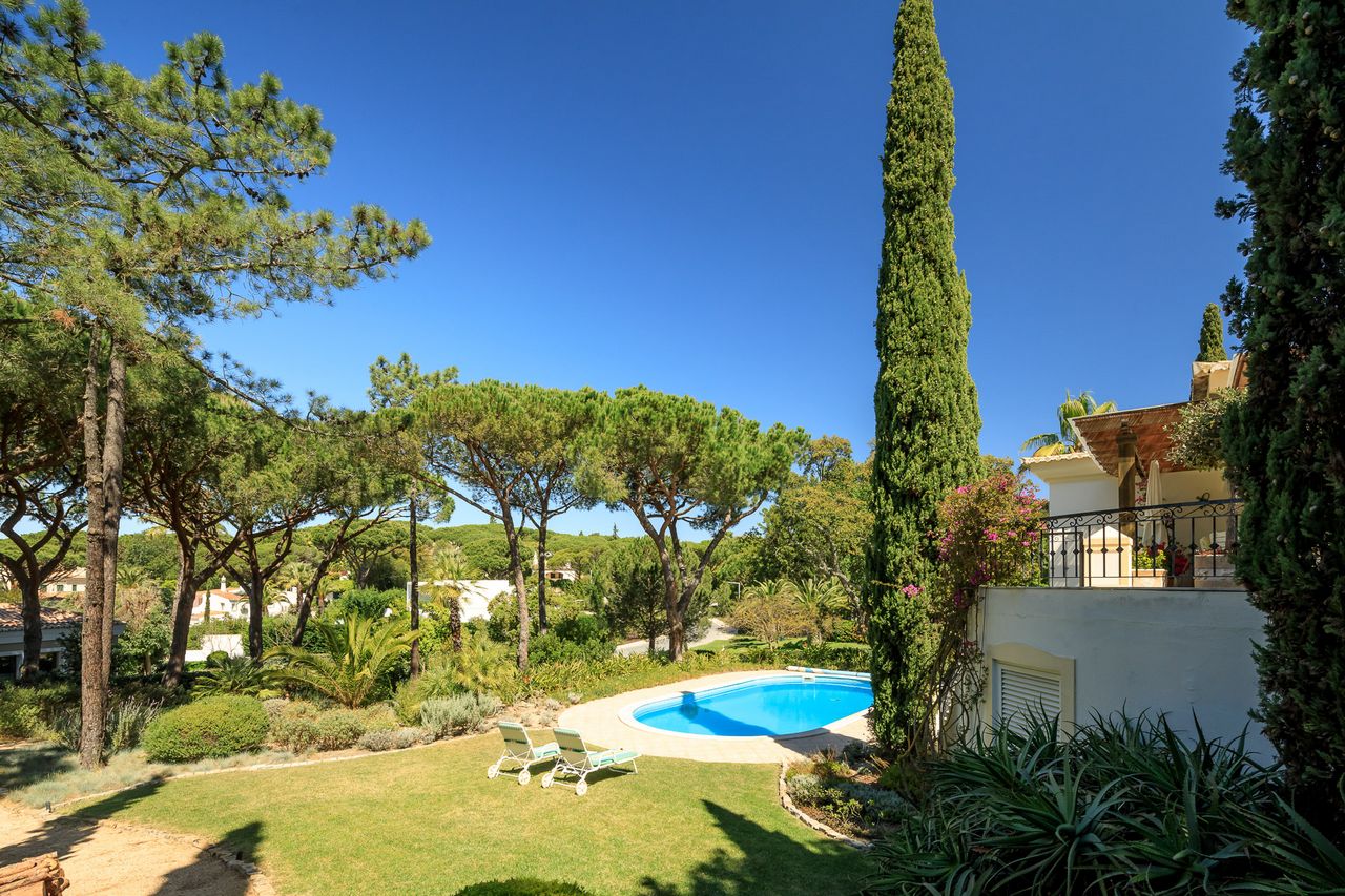 Three Bedroom Villa with pool