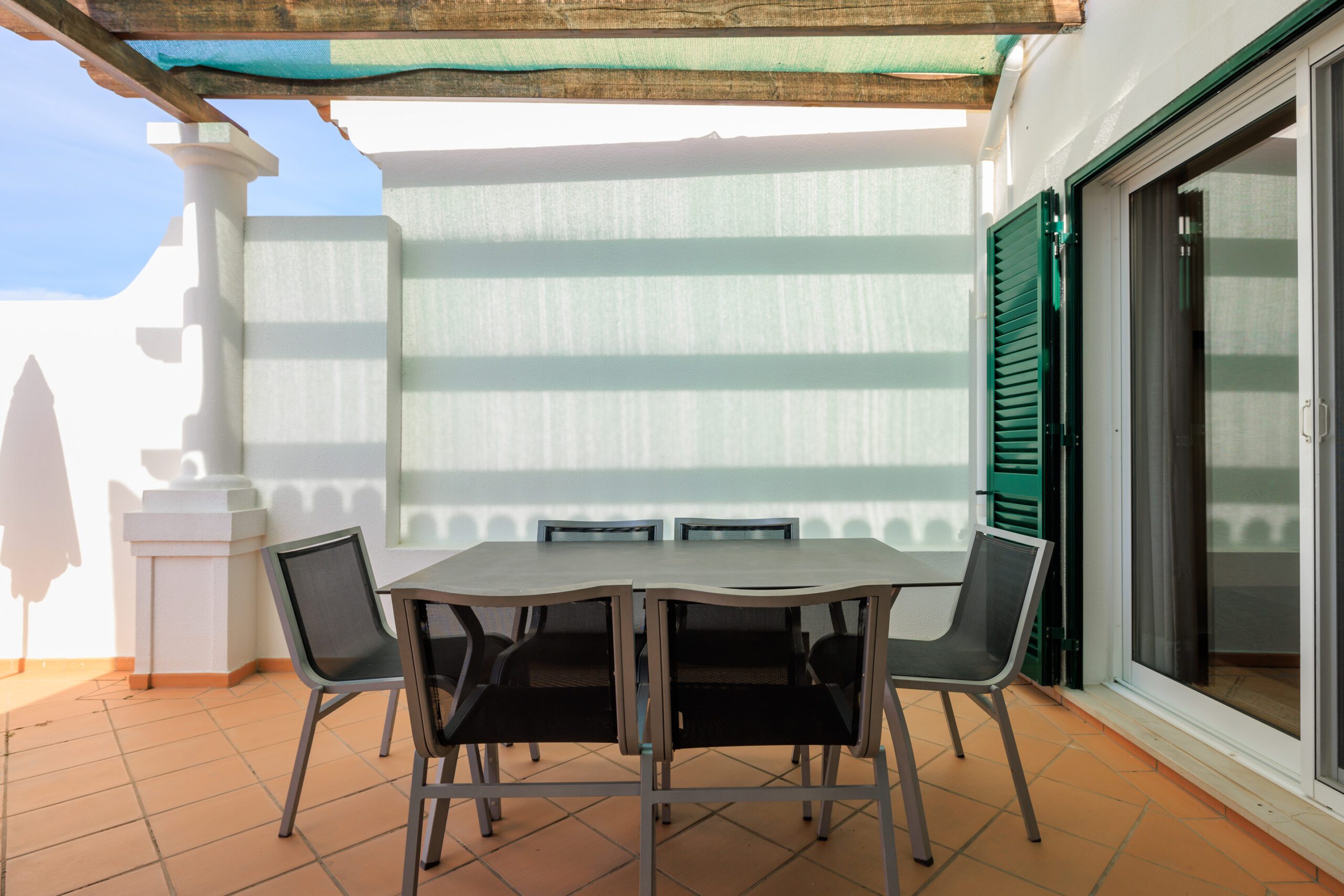 Three Bedroom Townhouse with pool