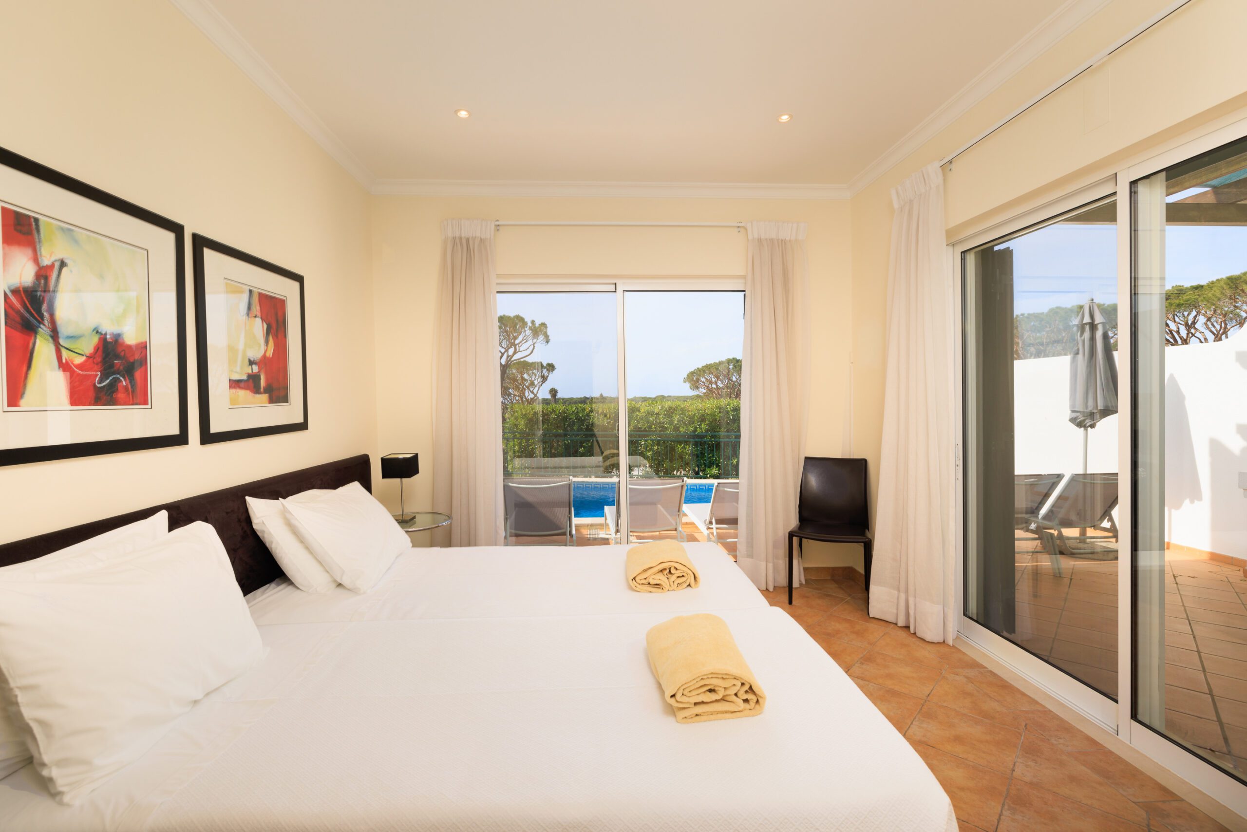 Three Bedroom Townhouse with pool