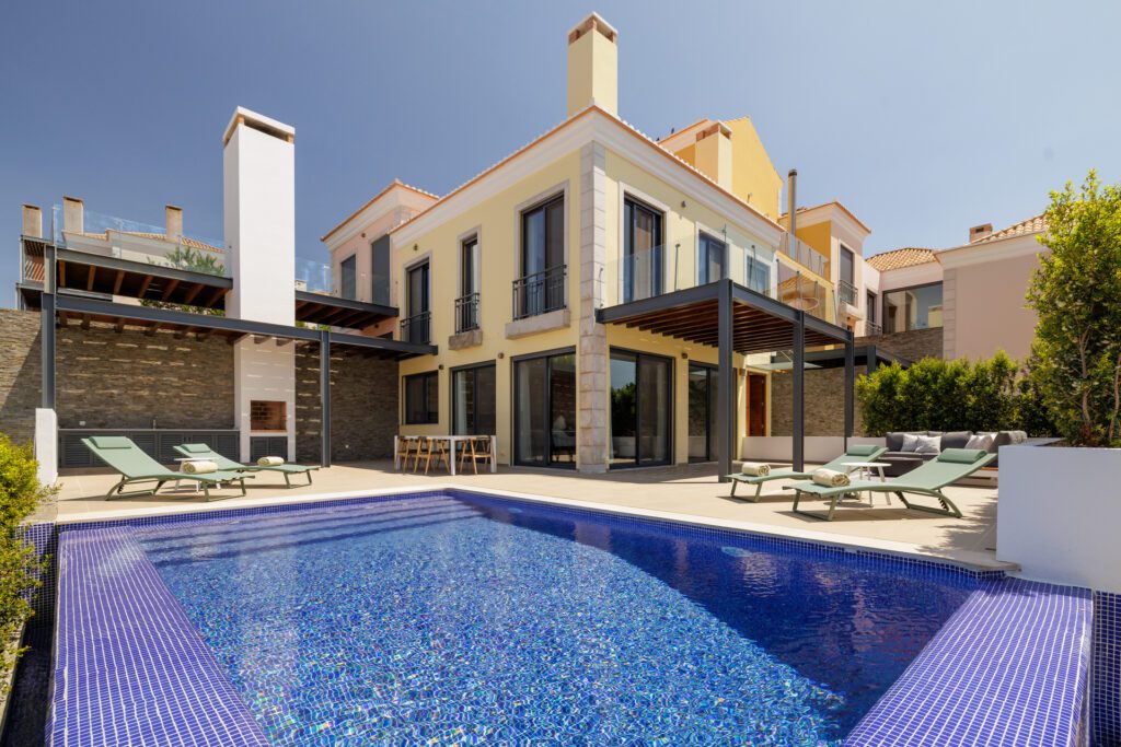 Two Bedroom Townhouse plus one with pool