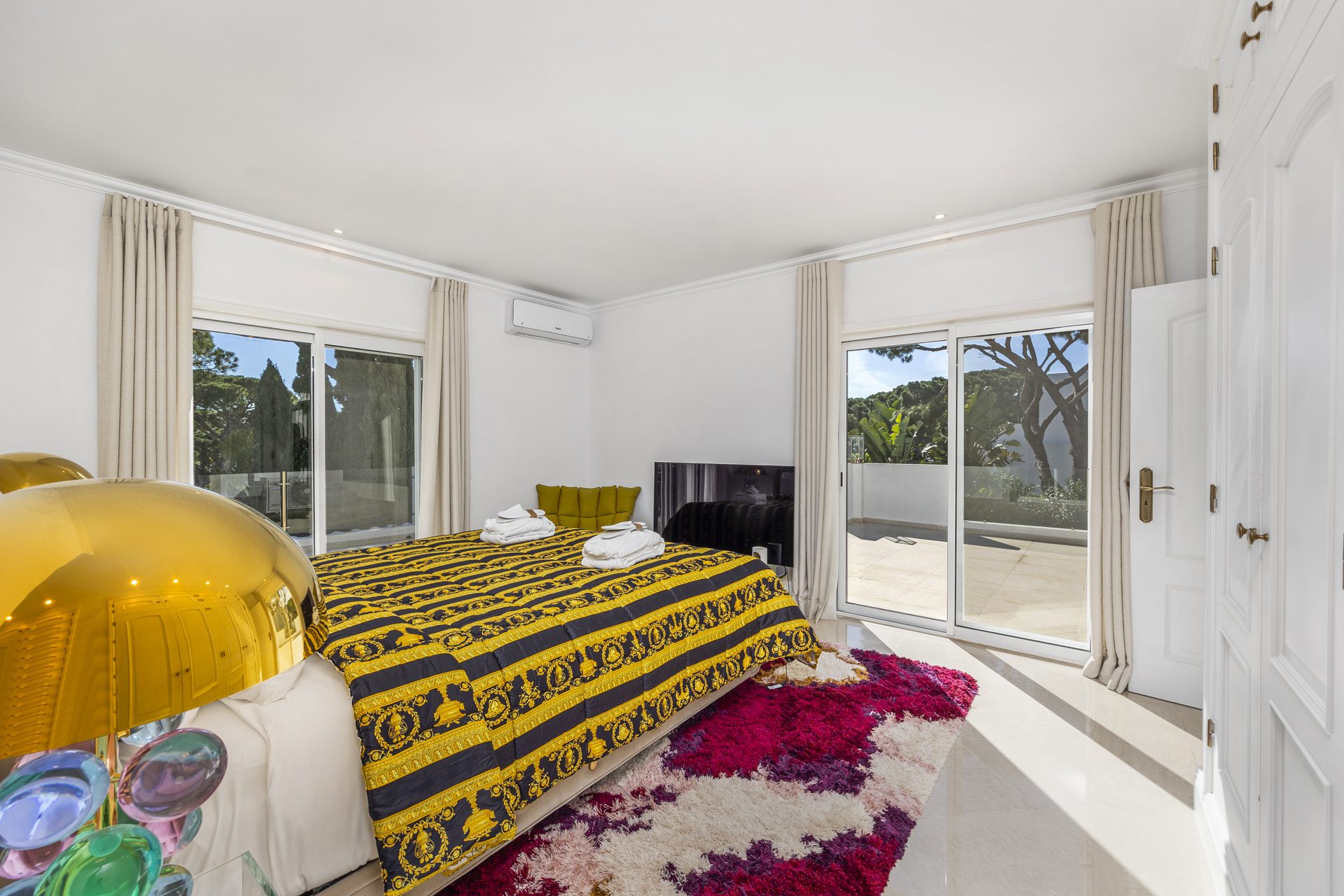 Four Bedroom Villa with pool