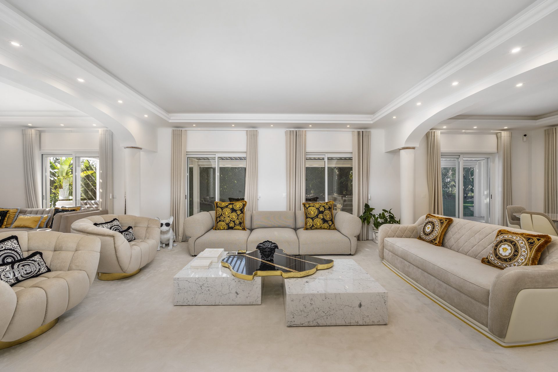 Four Bedroom Villa with pool