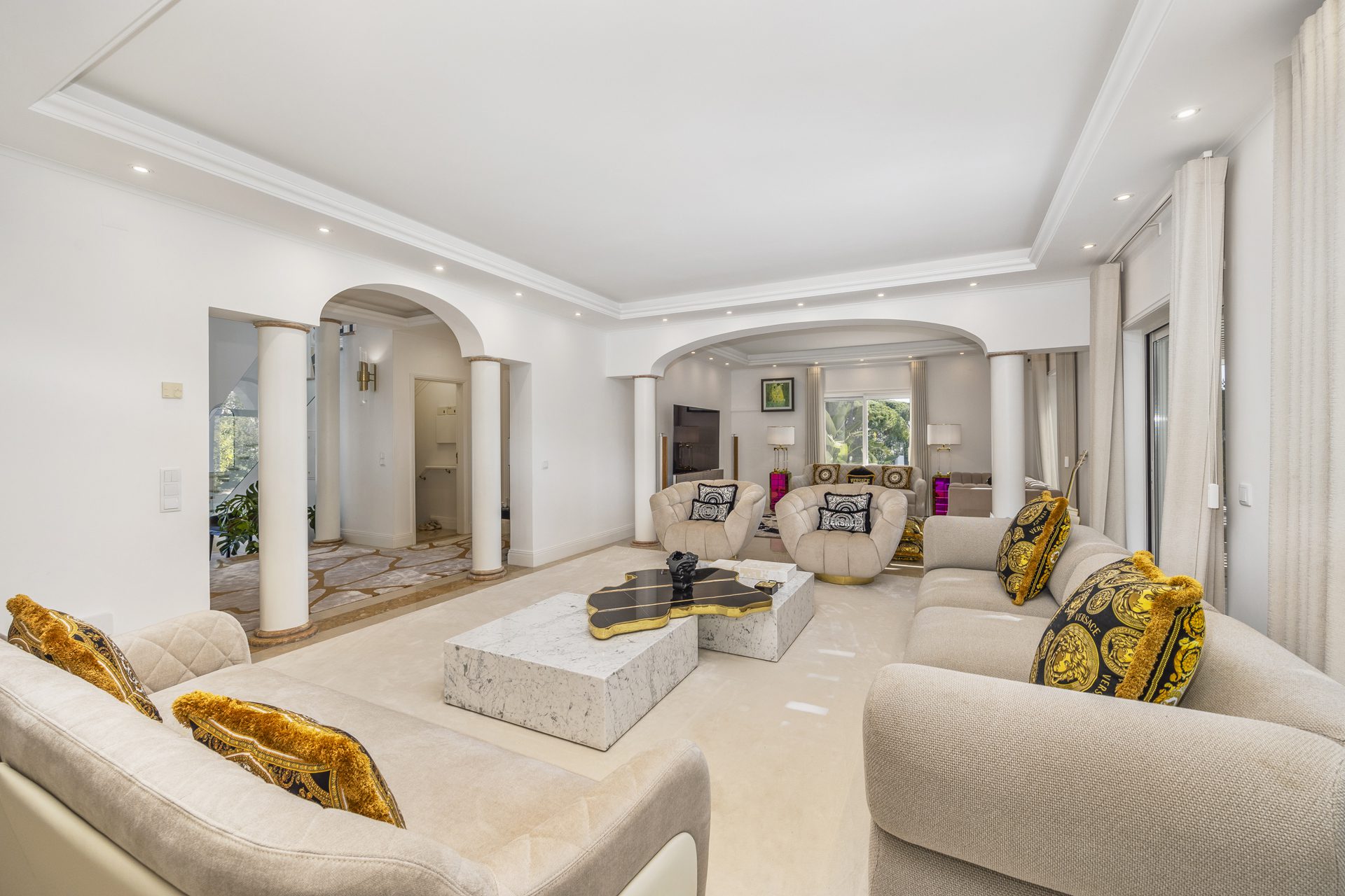 Four Bedroom Villa with pool
