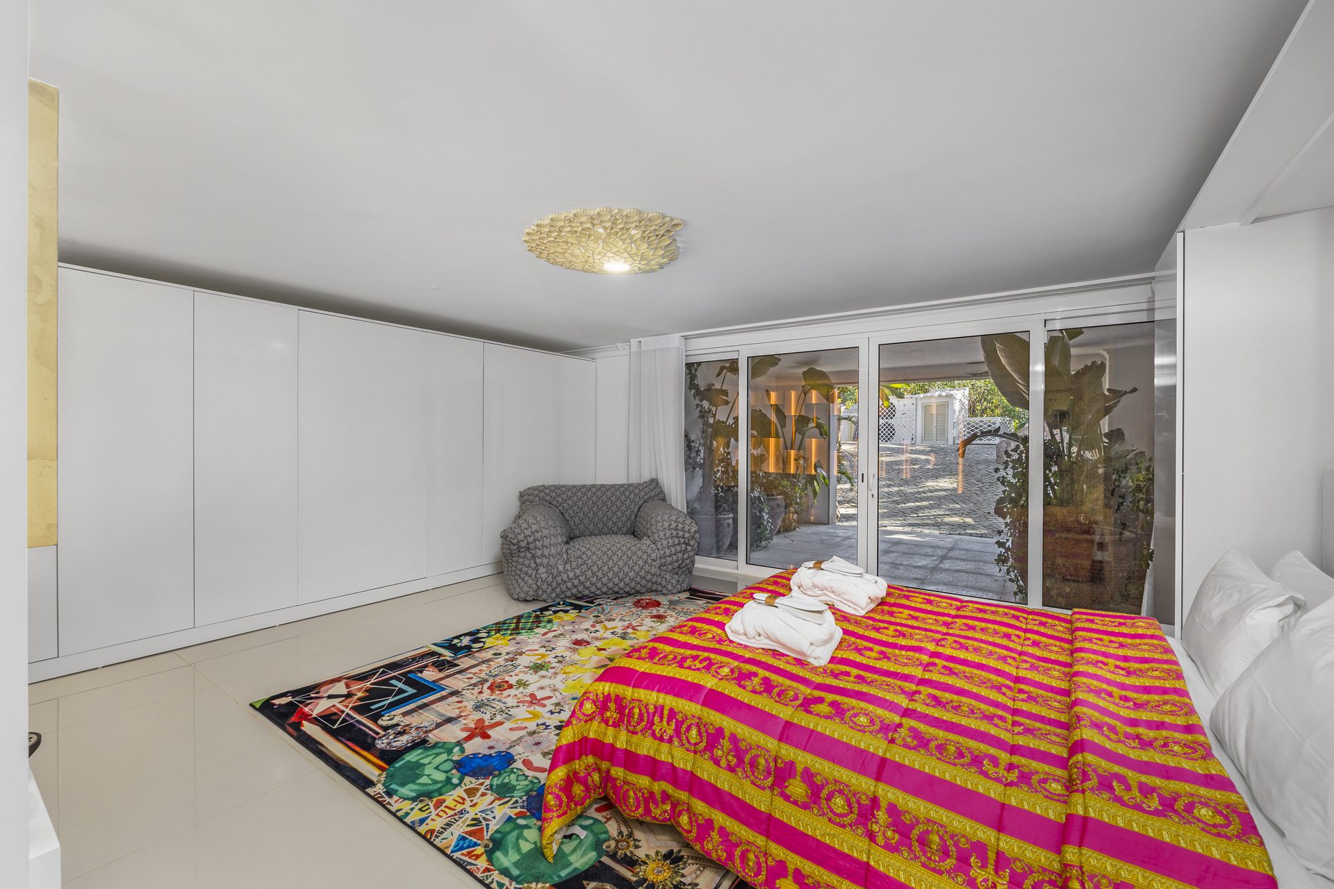 Four Bedroom Villa with pool