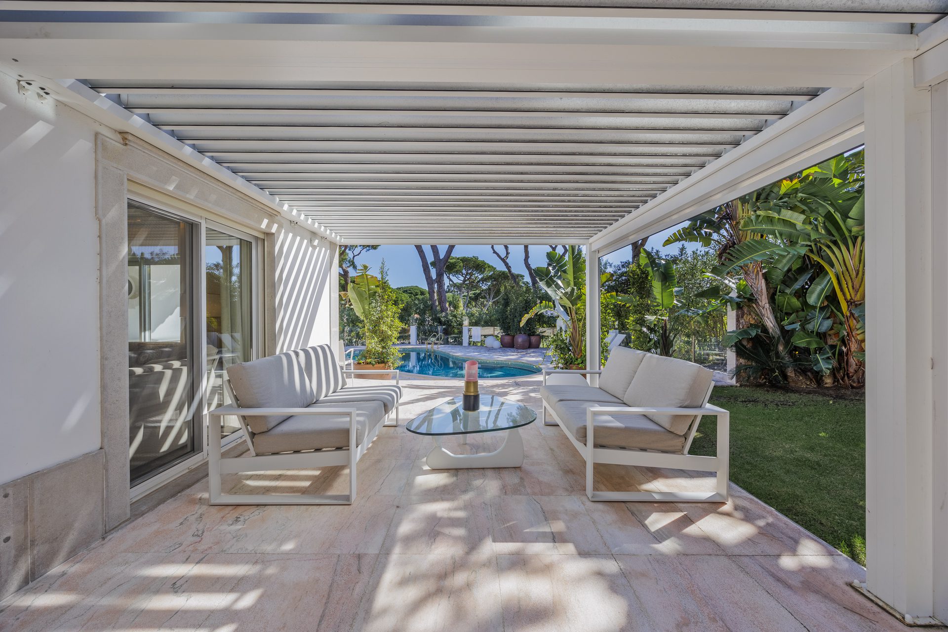 Four Bedroom Villa with pool
