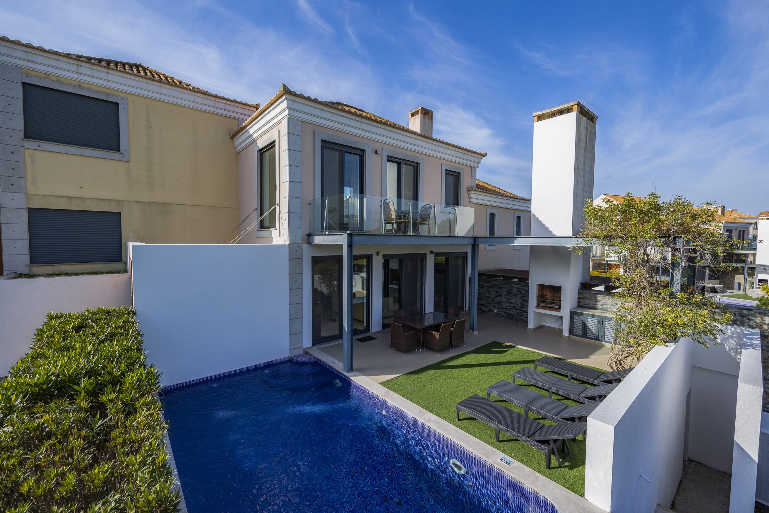 Two Bedroom Townhouse with pool