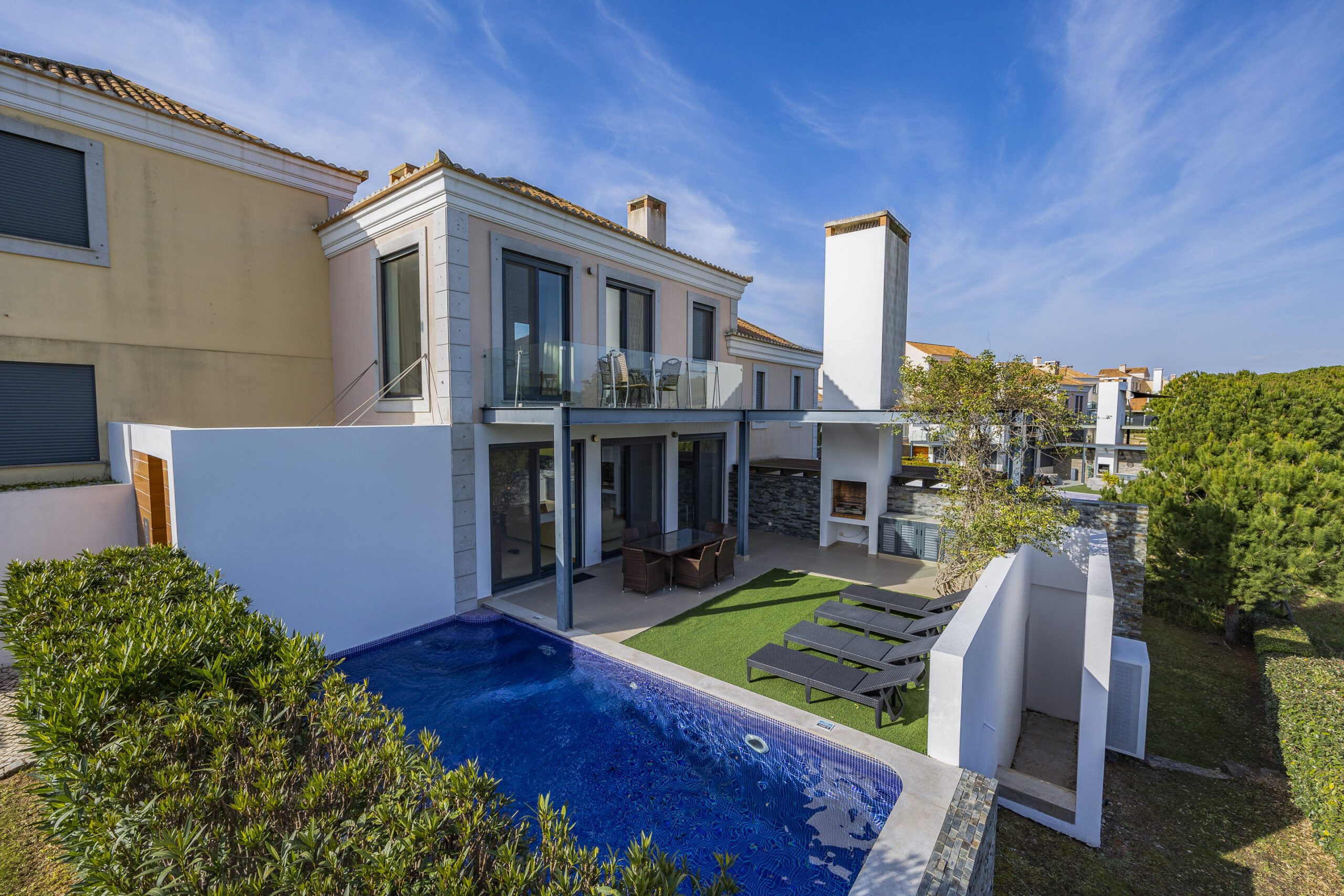 Two Bedroom Townhouse with pool
