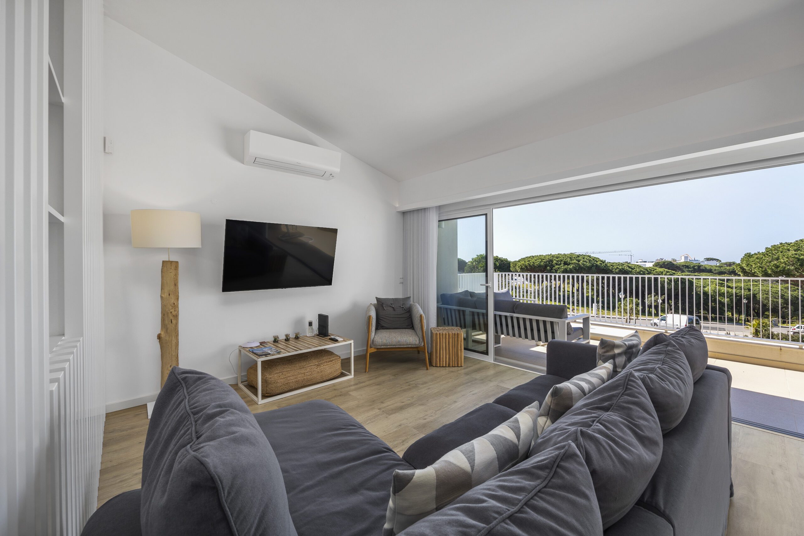 Three Bedroom Townhouse with pool