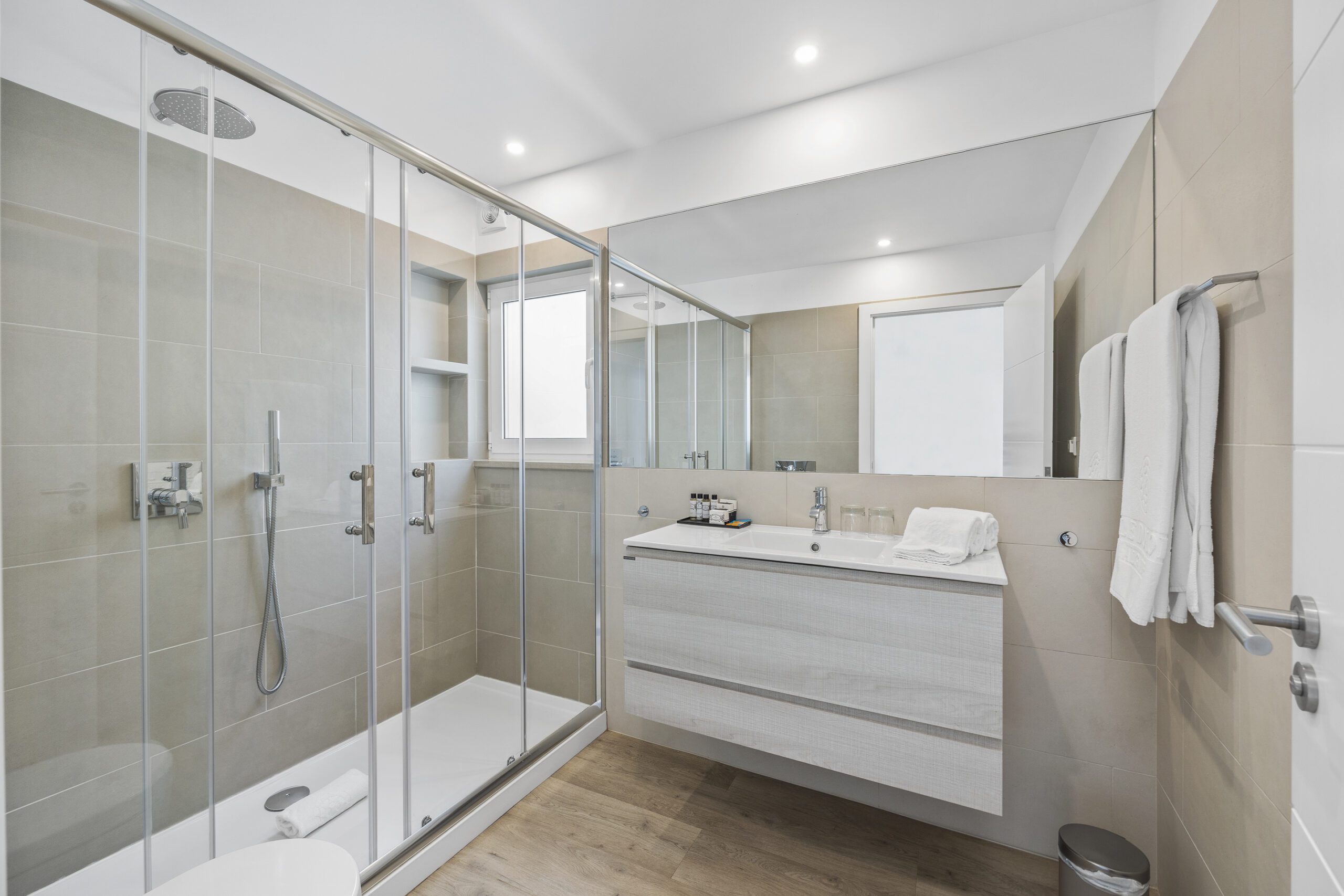 Three Bedroom Townhouse with pool