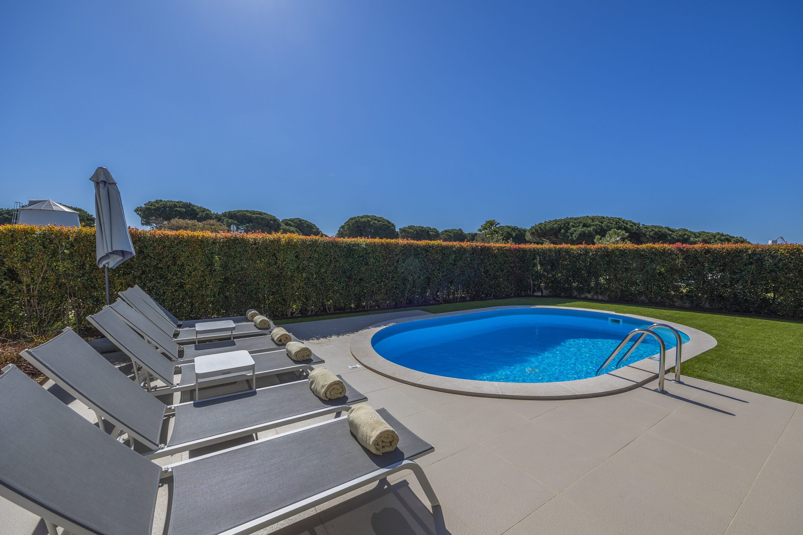 Three Bedroom Townhouse with pool