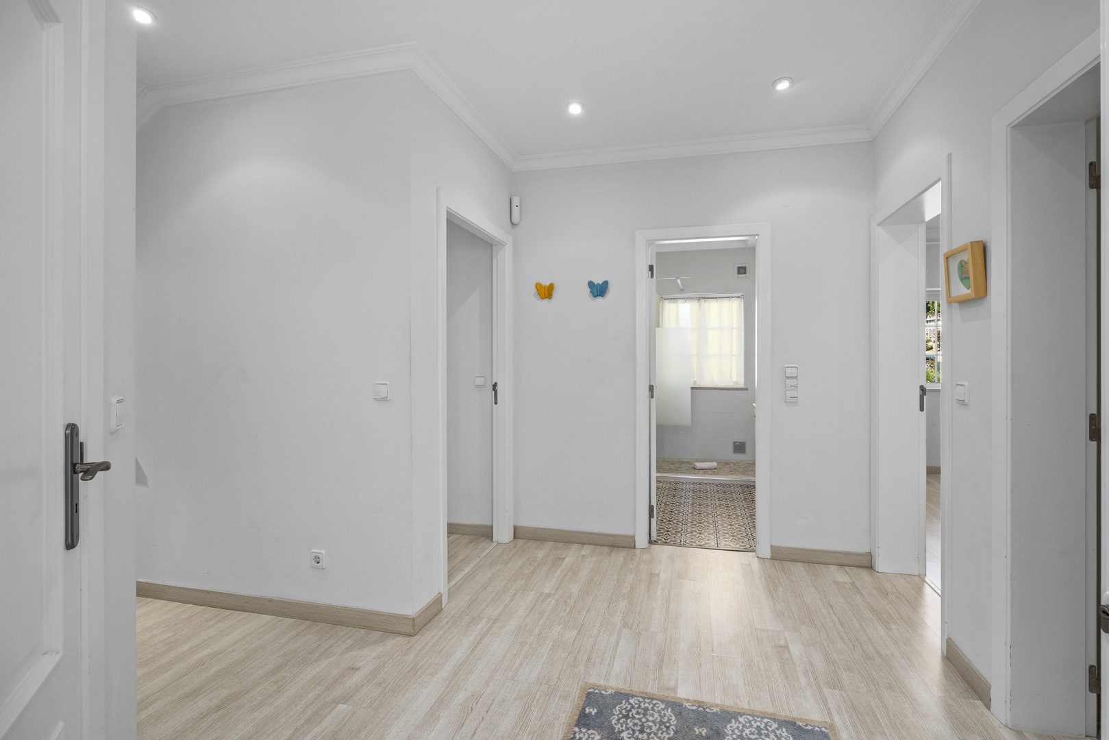 Three Bedroom Apartment with pool
