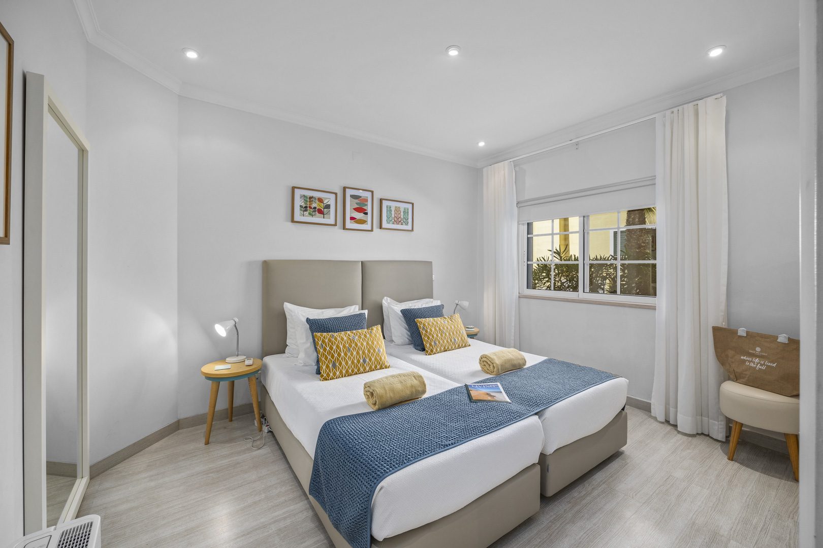 Three Bedroom Apartment with pool