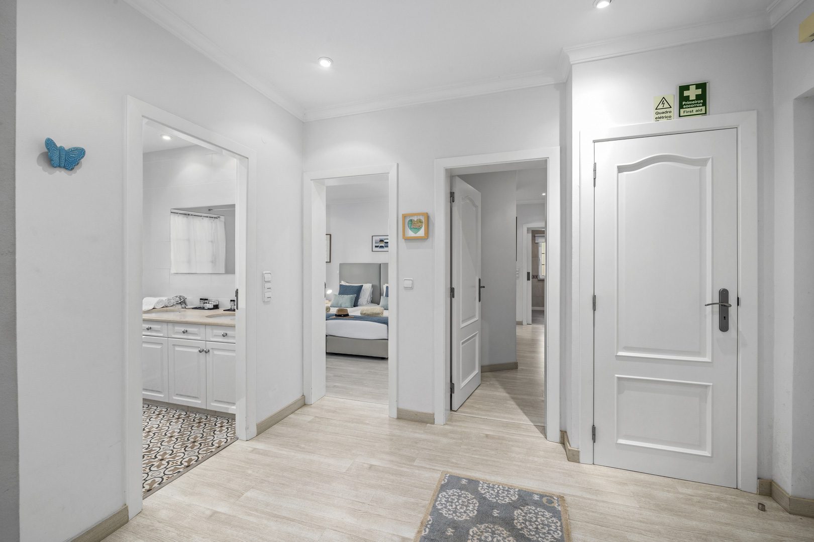 Three Bedroom Apartment with pool