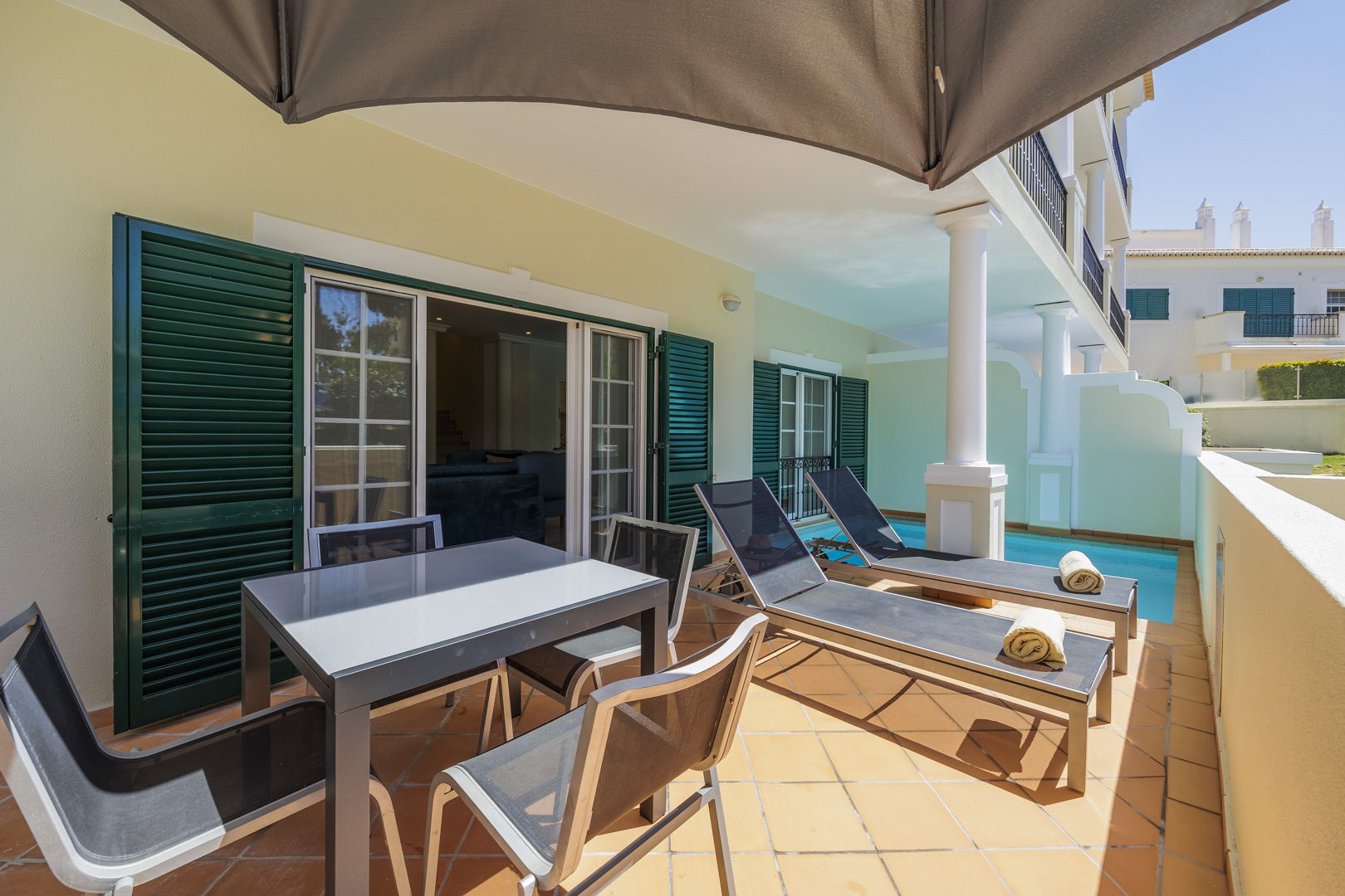 Three Bedroom Apartment with pool