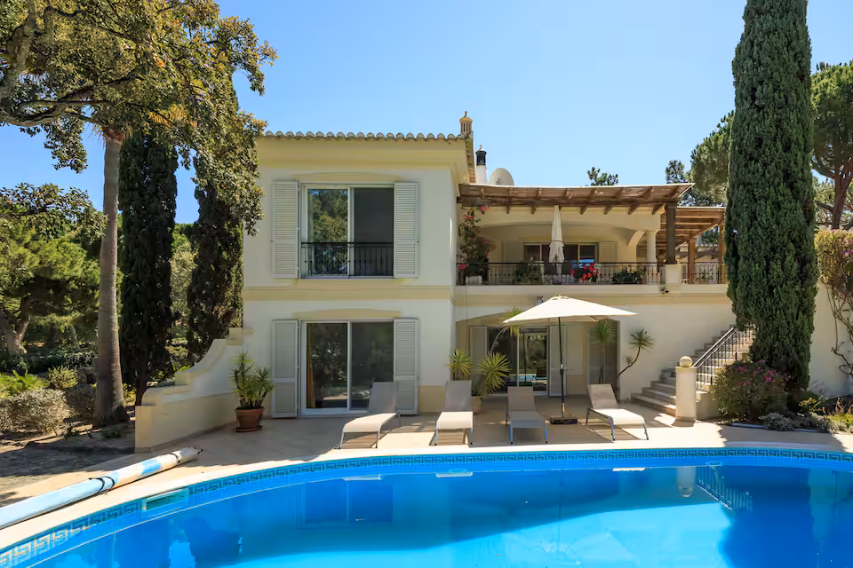 Three Bedroom Villa with pool