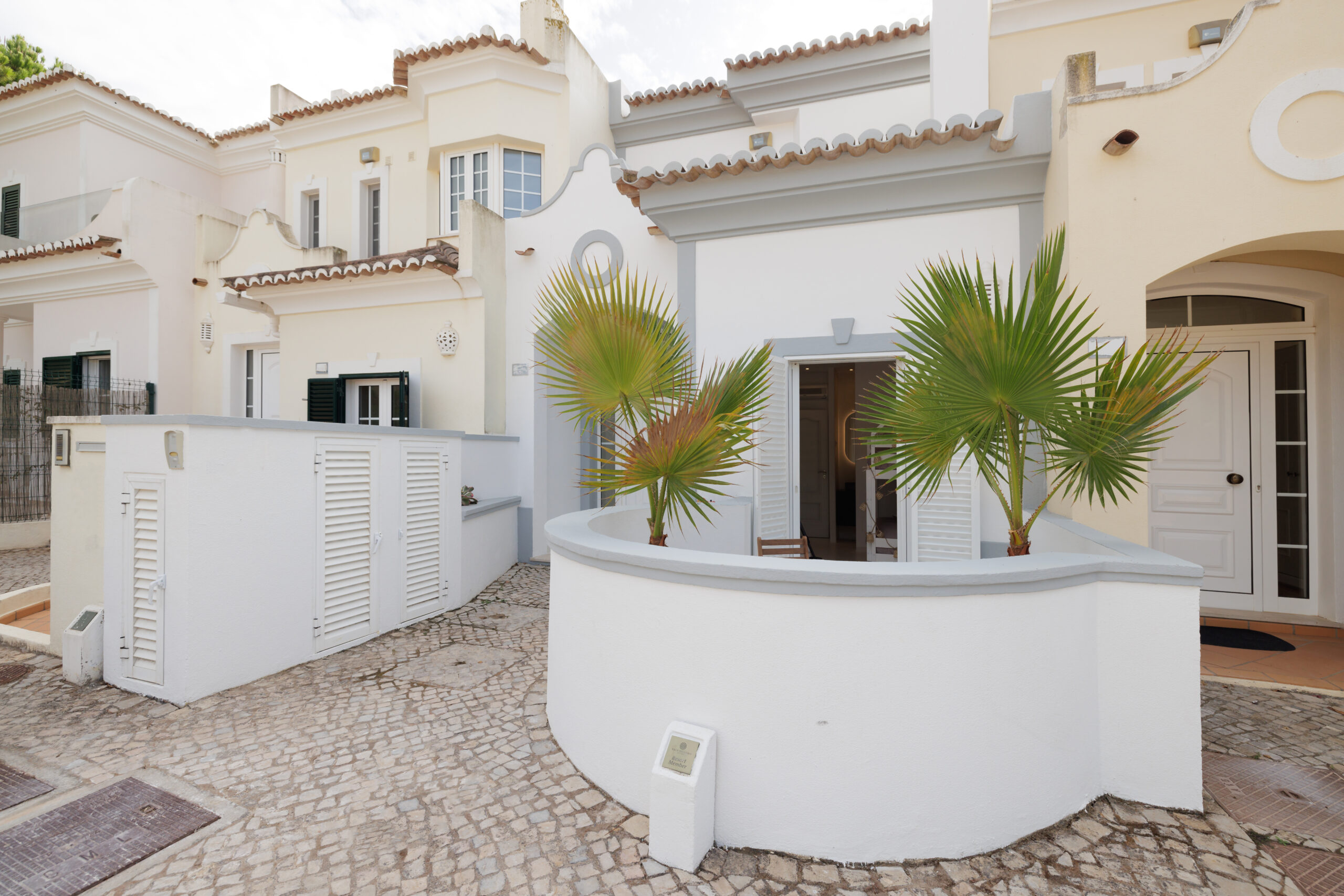 One Bedroom Townhouse Superior