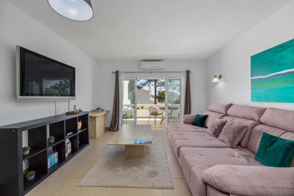 One Bedroom Apartment Superior